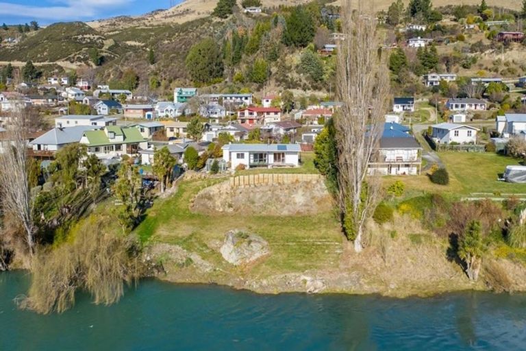 Photo of property in 17 Paisley Place, Roxburgh, 9500