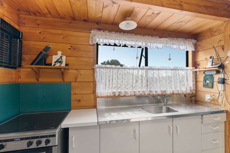 Photo of property in 20 Puriri Place, Tuateawa, Coromandel, 3583