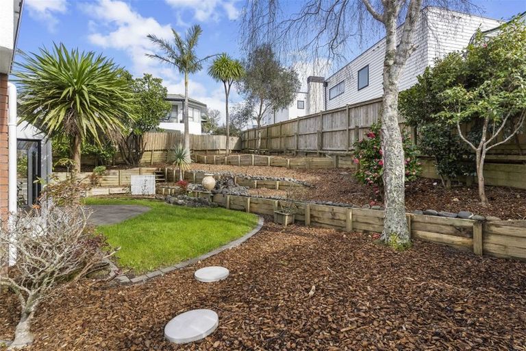 Photo of property in 48 Wiltshire Place, Somerville, Auckland, 2014