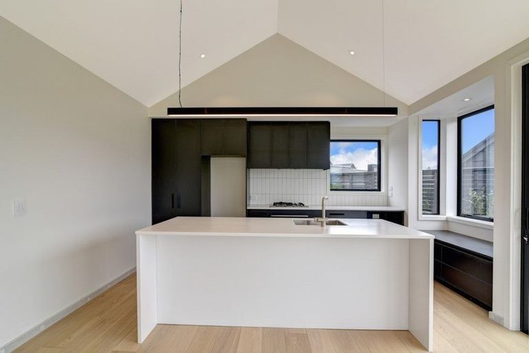 Photo of property in 7 Kotuku Lane, Jacks Point, Queenstown, 9371