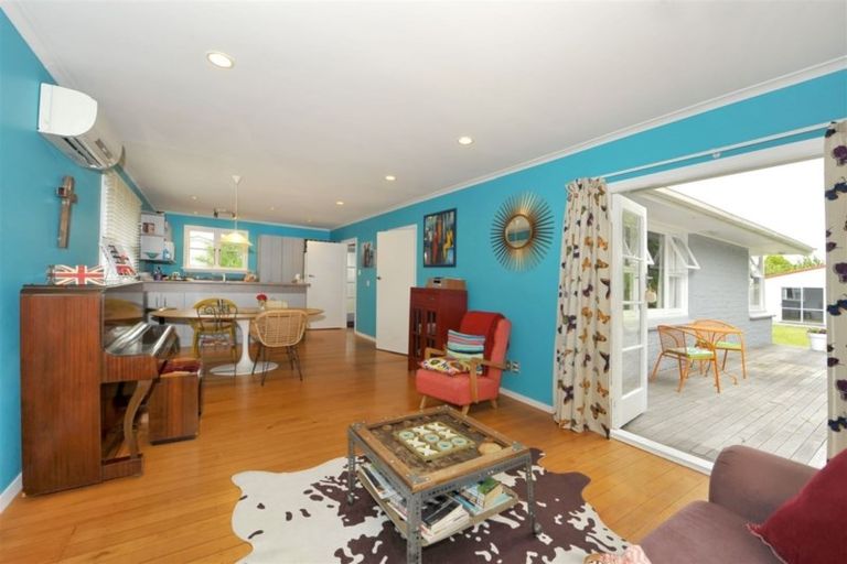 Photo of property in 28 Reynolds Avenue, Bishopdale, Christchurch, 8053