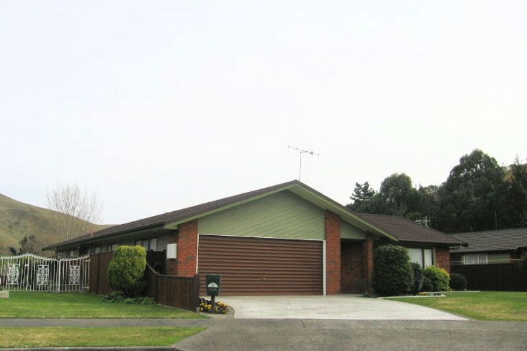 Photo of property in 22 Webb Place, Taradale, Napier, 4112