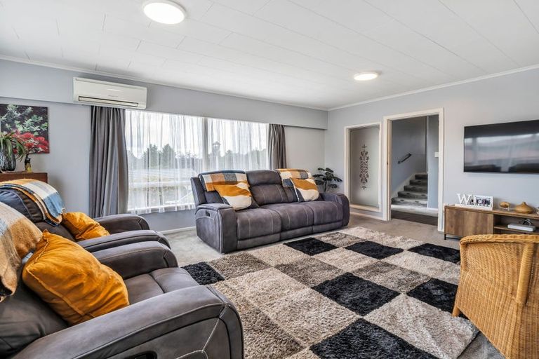 Photo of property in 11 Ries Street, Dannevirke, 4930