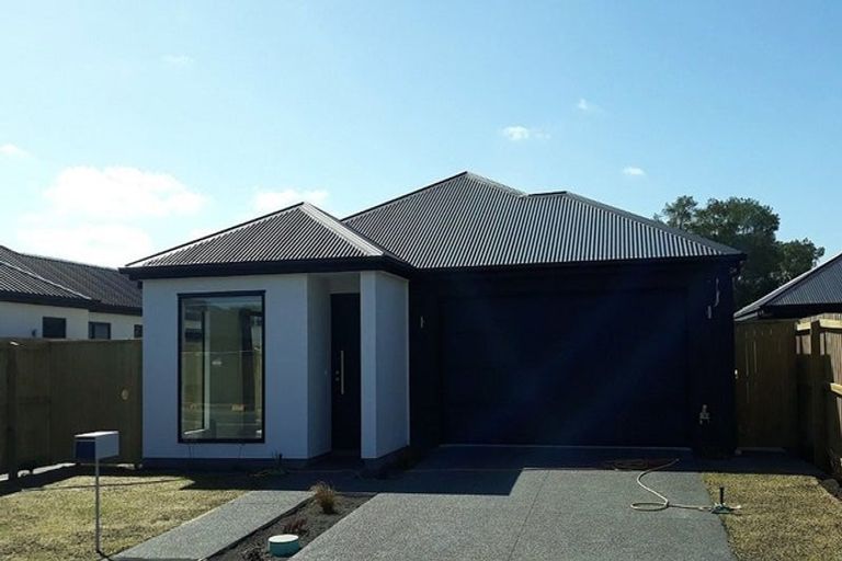 Photo of property in 10 Perendale Street, Belfast, Christchurch, 8051