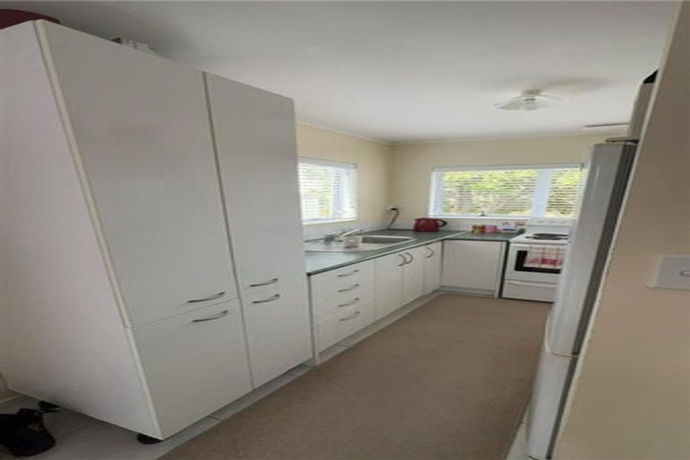 Photo of property in 19 Patons Road, Howick, Auckland, 2014