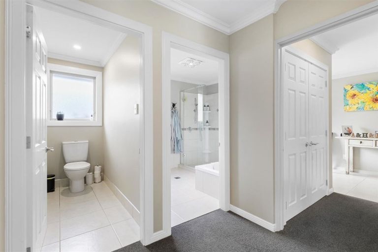 Photo of property in 13 Ada Place, Lake Hayes, Queenstown, 9304