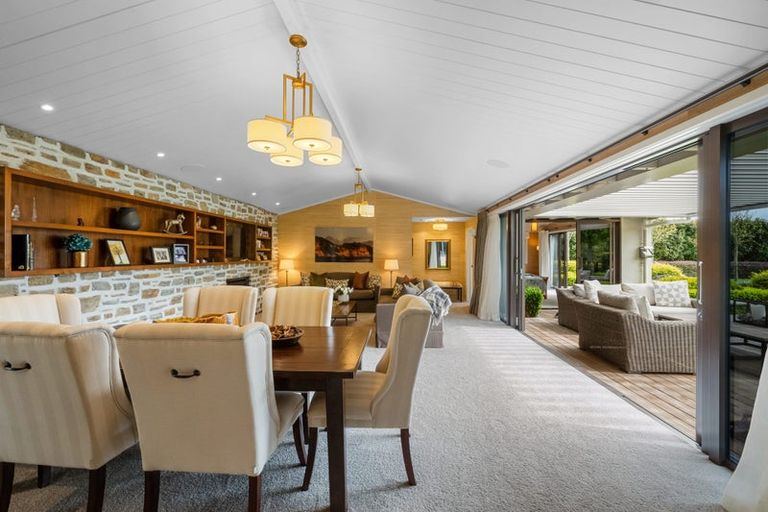 Photo of property in 36 Manutahi Road, Hillsborough, New Plymouth, 4372