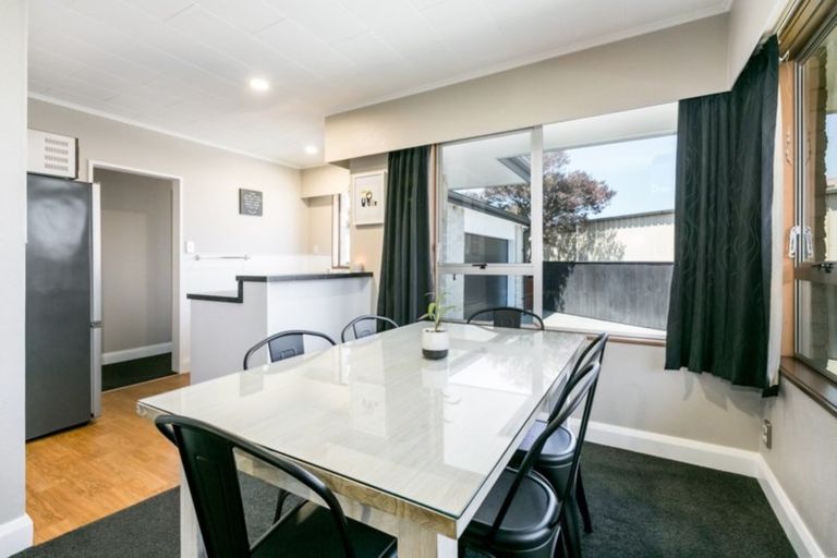 Photo of property in 21d Lannie Place, Greenmeadows, Napier, 4112