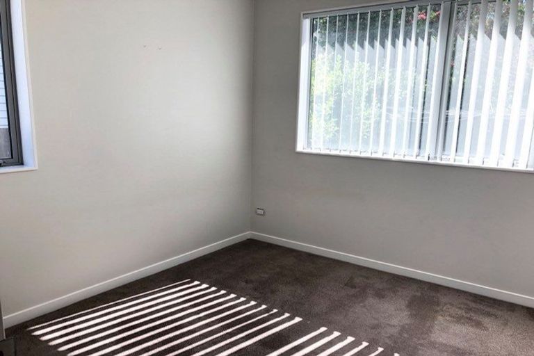 Photo of property in 19 Lynden Avenue, Hillcrest, Auckland, 0627