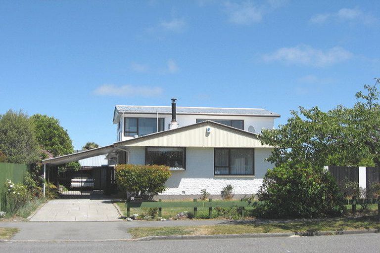 Photo of property in 19 Donnington Street, Parklands, Christchurch, 8083