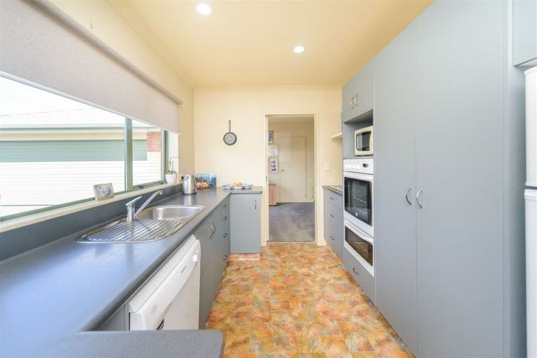 Photo of property in 6 Almond Grove, Feilding, 4702