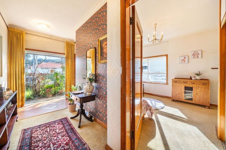 Photo of property in 35 Ropata Crescent, Boulcott, Lower Hutt, 5010