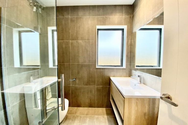 Photo of property in 15 Hikuawa Road, Flat Bush, Auckland, 2019