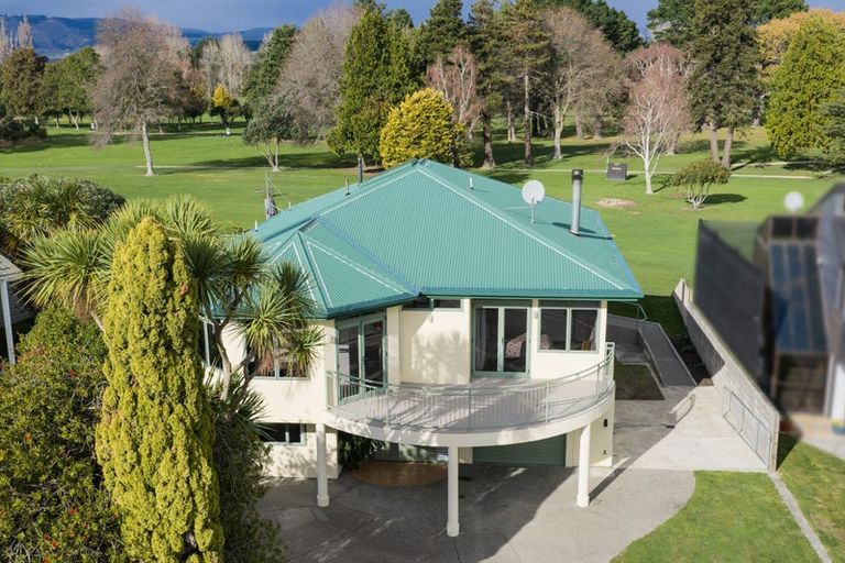 Photo of property in 22 Opawa Place, Terrace End, Palmerston North, 4410