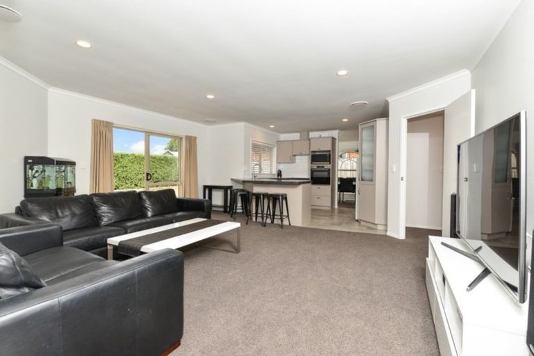 Photo of property in 21 Hensley Crescent, Flagstaff, Hamilton, 3210