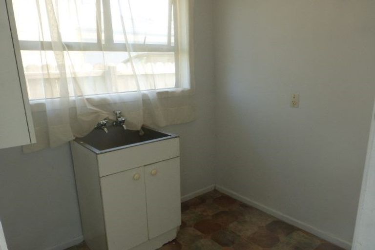 Photo of property in 54 Astley Avenue, New Lynn, Auckland, 0600