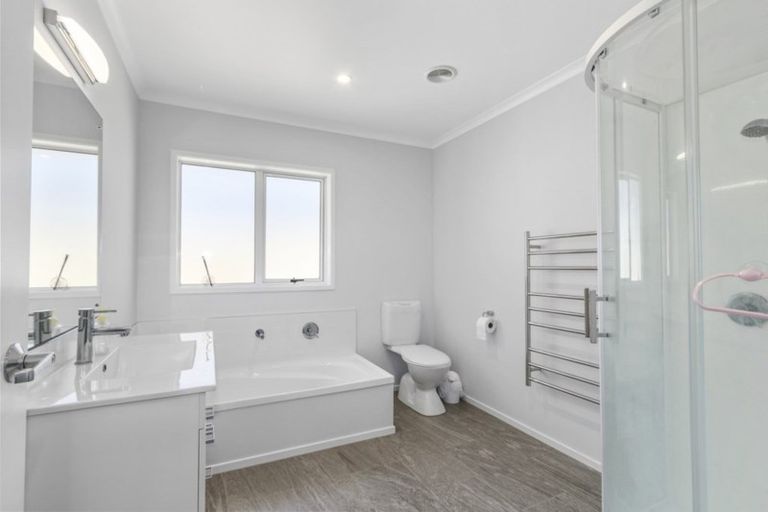 Photo of property in 6 Lime Grove, Maungaraki, Lower Hutt, 5010