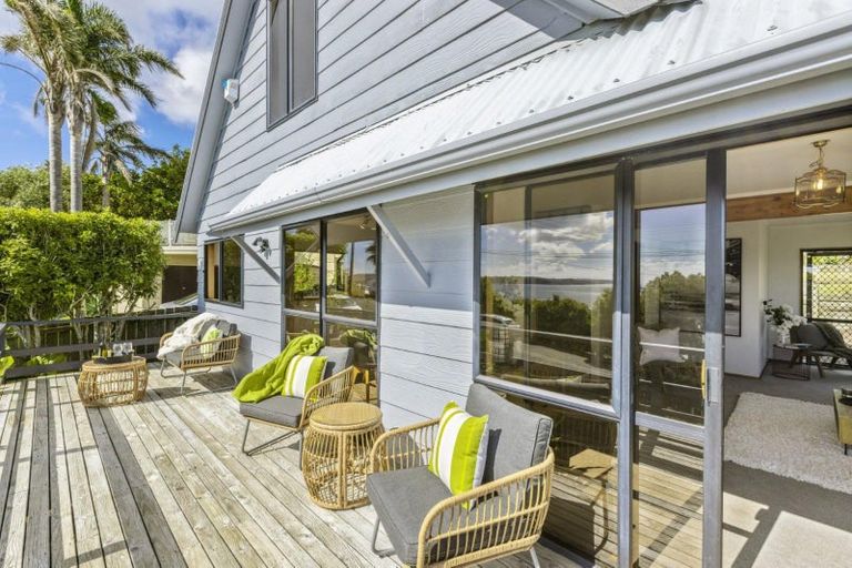 Photo of property in 14a Duncansby Road, Stanmore Bay, Whangaparaoa, 0932