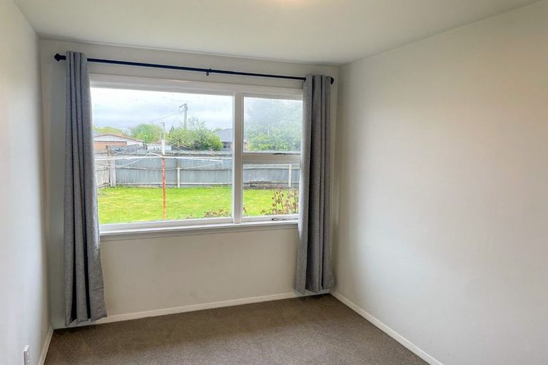 Photo of property in 64 Frensham Crescent, Woolston, Christchurch, 8062