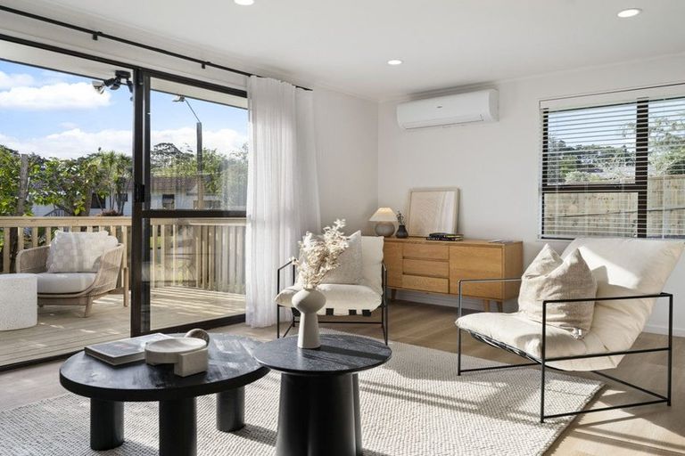 Photo of property in 6 Crosby Road, West Harbour, Auckland, 0618