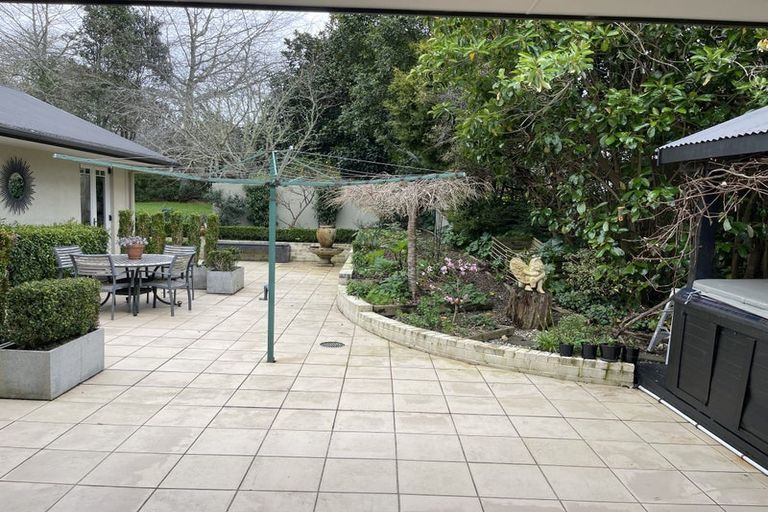 Photo of property in 44 Isobel Road, Greenhithe, Auckland, 0632