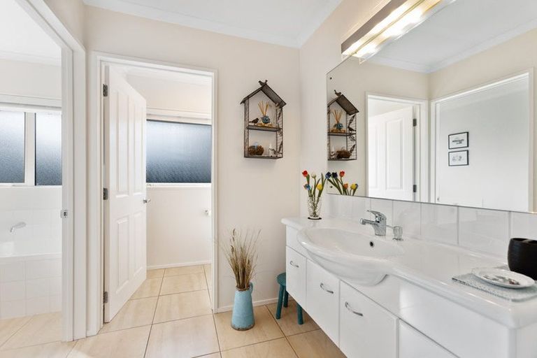 Photo of property in 48 Missy Crescent, Mount Pisa, Cromwell, 9383