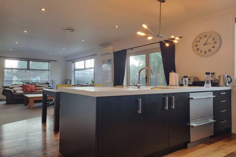 Photo of property in 7 Normanby Street, Fitzroy, New Plymouth, 4312