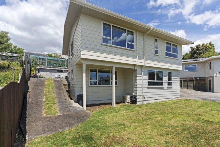Photo of property in 4b Clerke Place, Marfell, New Plymouth, 4310