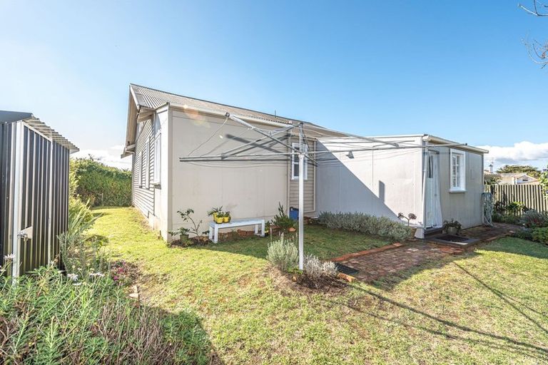 Photo of property in 79 Alma Road, Gonville, Whanganui, 4501