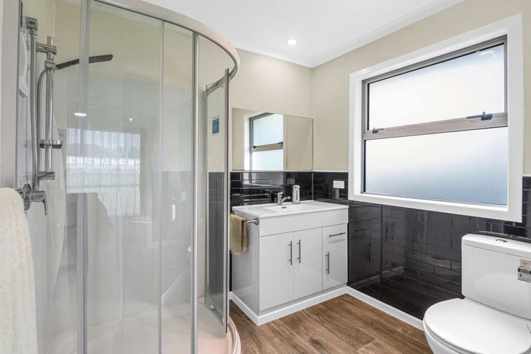 Photo of property in 8 Ormond Street, Woodville, 4920