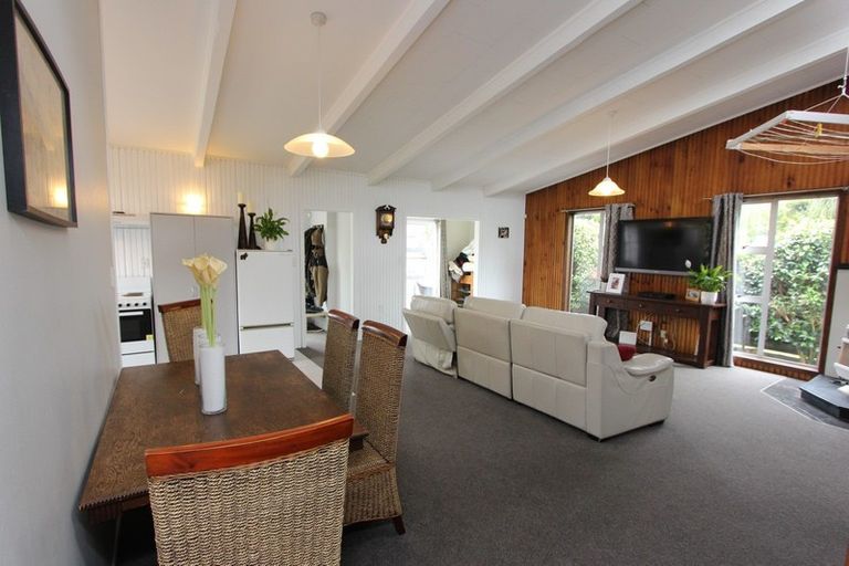 Photo of property in 8 Konini Street, Inglewood, 4330