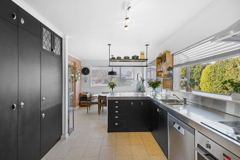 Photo of property in 59 Pasadena Crescent, Totara Park, Upper Hutt, 5018