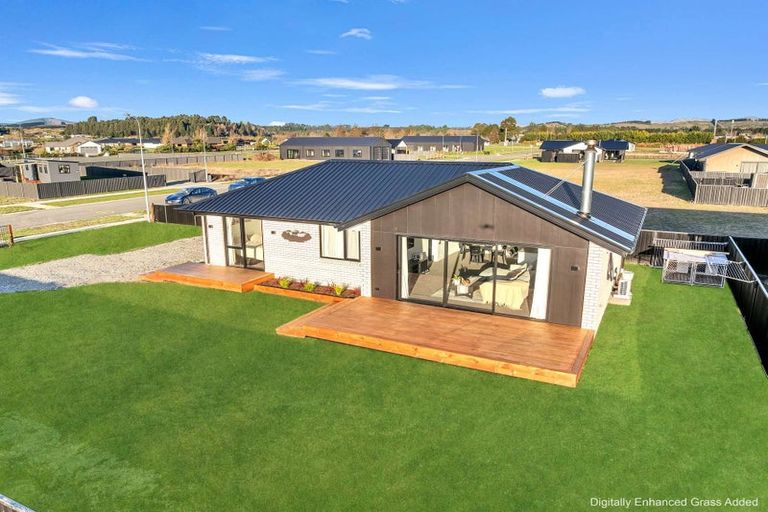 Photo of property in 102 Tukare Loop, Te Anau, 9600