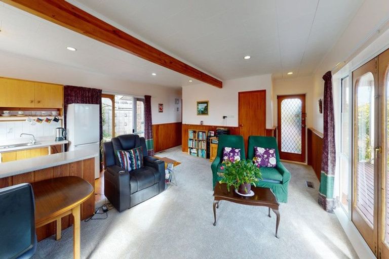 Photo of property in 3 Brooke Road, Red Hill, Papakura, 2110