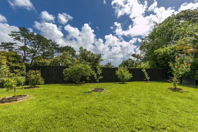 Photo of property in 132 Attwood Road, Paremoremo, Auckland, 0632