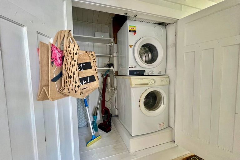 Photo of property in 8 Macky Avenue, Devonport, Auckland, 0624