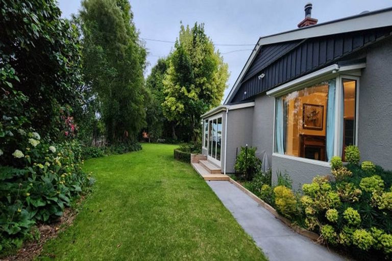 Photo of property in 225 West Belt, Rangiora, 7400
