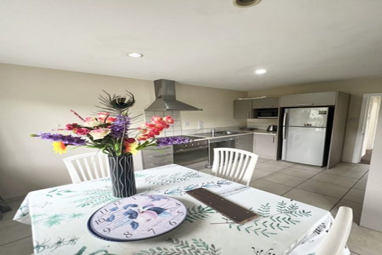Photo of property in 1/66 Waimairi Road, Upper Riccarton, Christchurch, 8041