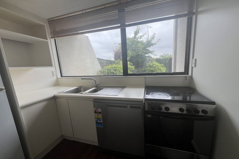 Photo of property in 4/5 Kipling Street, Addington, Christchurch, 8024