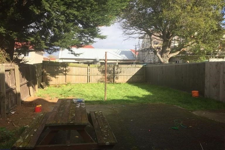 Photo of property in 144 Albany Street, North Dunedin, Dunedin, 9016