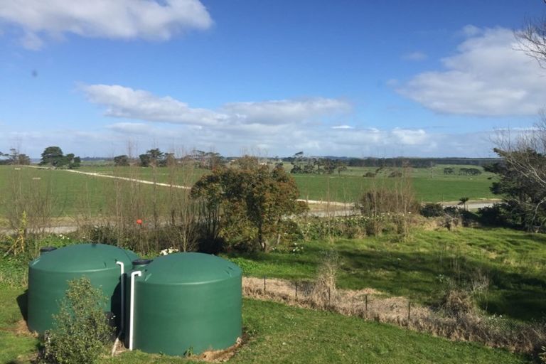 Photo of property in 14 Cole Road, Te Kopuru, 0391