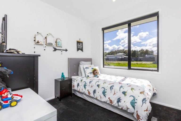 Photo of property in 17 Hopkirk Avenue, Wallaceville, Upper Hutt, 5018