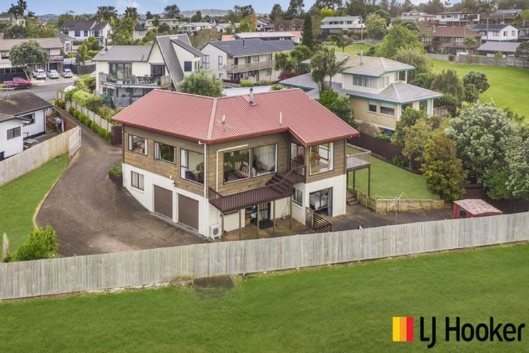 Photo of property in 14 Kaanapali Place, Wattle Downs, Auckland, 2103
