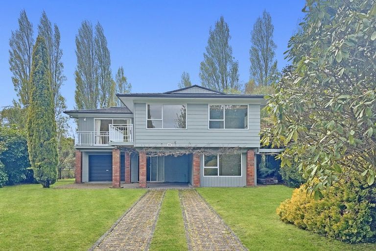 Photo of property in 25 Kinloch Road, Kinloch, Taupo, 3377