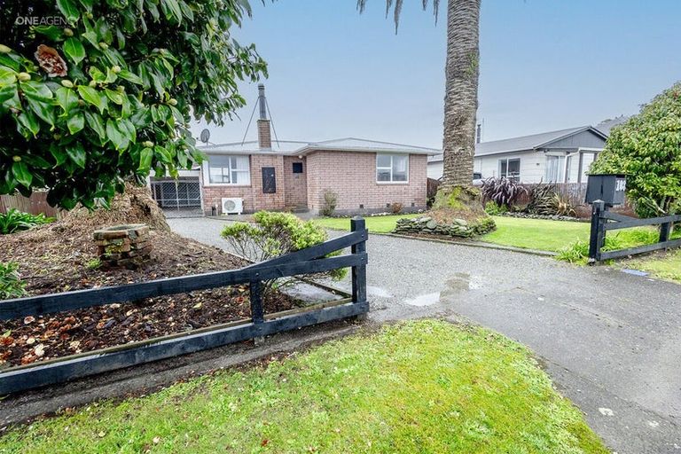 Photo of property in 108 Gibson Quay, Hokitika, 7810