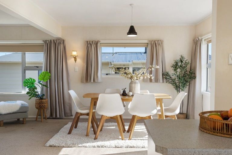 Photo of property in 1285 Papamoa Beach Road, Papamoa Beach, Papamoa, 3118