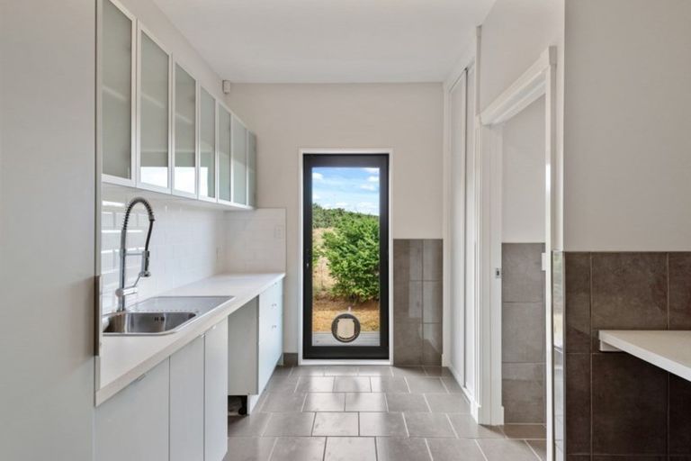 Photo of property in 102 Glews Road, Cust, Rangiora, 7471