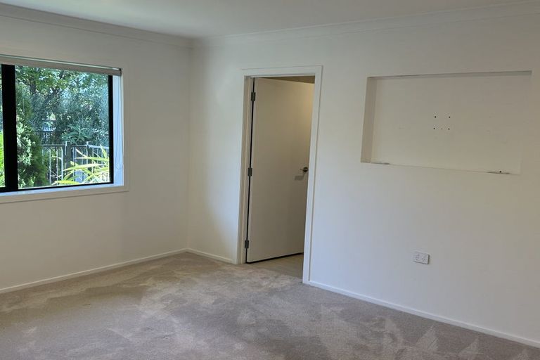 Photo of property in 12 Edwin Street, St Andrews, Hamilton, 3200