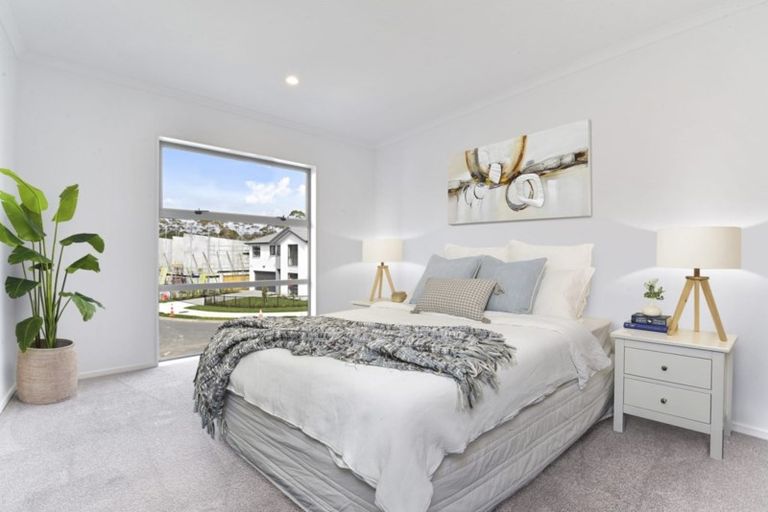 Photo of property in 36 Vincent Mcgrath Crescent, Swanson, Auckland, 0614