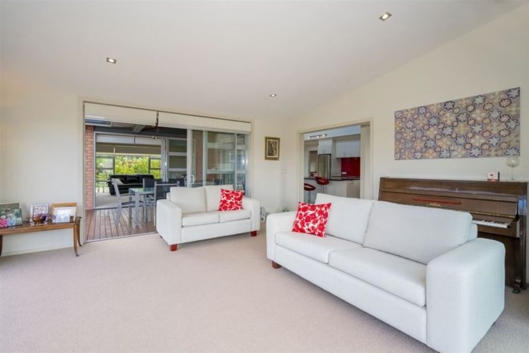 Photo of property in 6 Aquila Drive, Whitianga, 3510